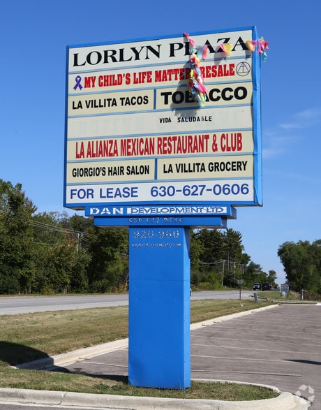 More Photos Of 920-960 E Roosevelt Rd, West Chicago Freestanding For Lease