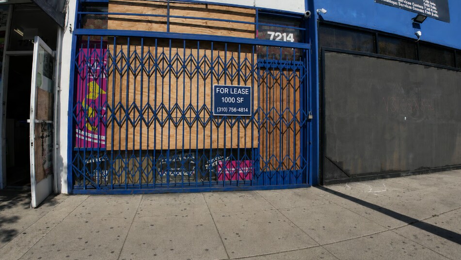 Primary Photo Of 7214 S Broadway, Los Angeles Storefront For Lease