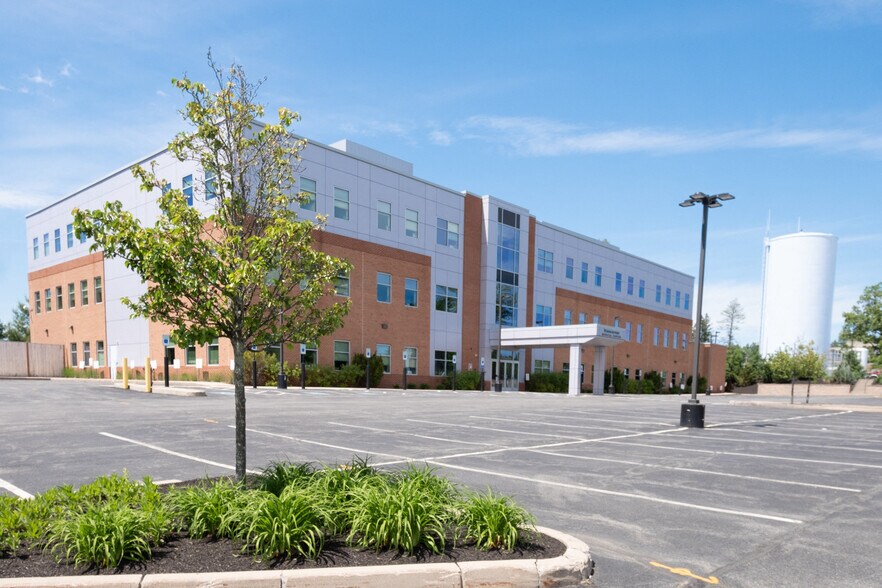 Primary Photo Of 1 Wallace Bashaw Way, Newburyport Medical For Lease