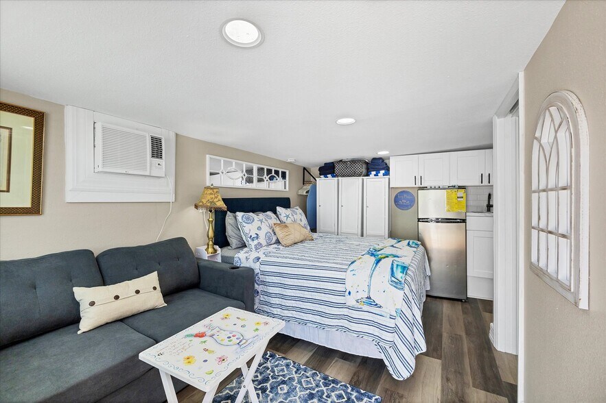 More Photos Of 115 Friendship Ln, Englewood Apartments For Sale