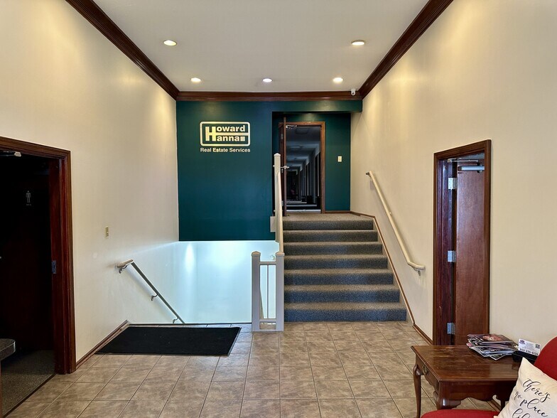 More Photos Of 4261 Morse Rd, Columbus Office For Sale