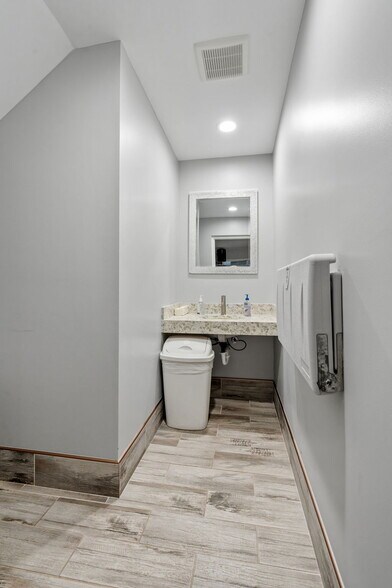 More Photos Of 6206 Lilac Dr N, Brooklyn Center Religious Facility For Sale