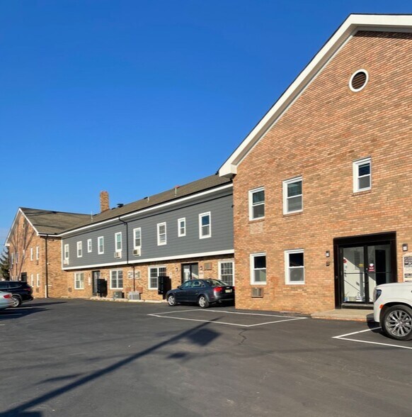 More Photos Of 655 Amboy Ave, Woodbridge Medical For Lease