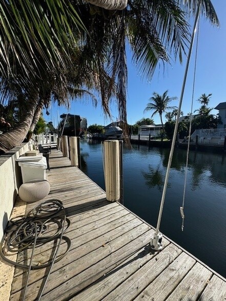 More Photos Of 1361 NE 27th Way, Pompano Beach Apartments For Sale