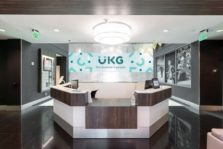 More Photos Of 2000 Ultimate Way, Weston Office For Lease