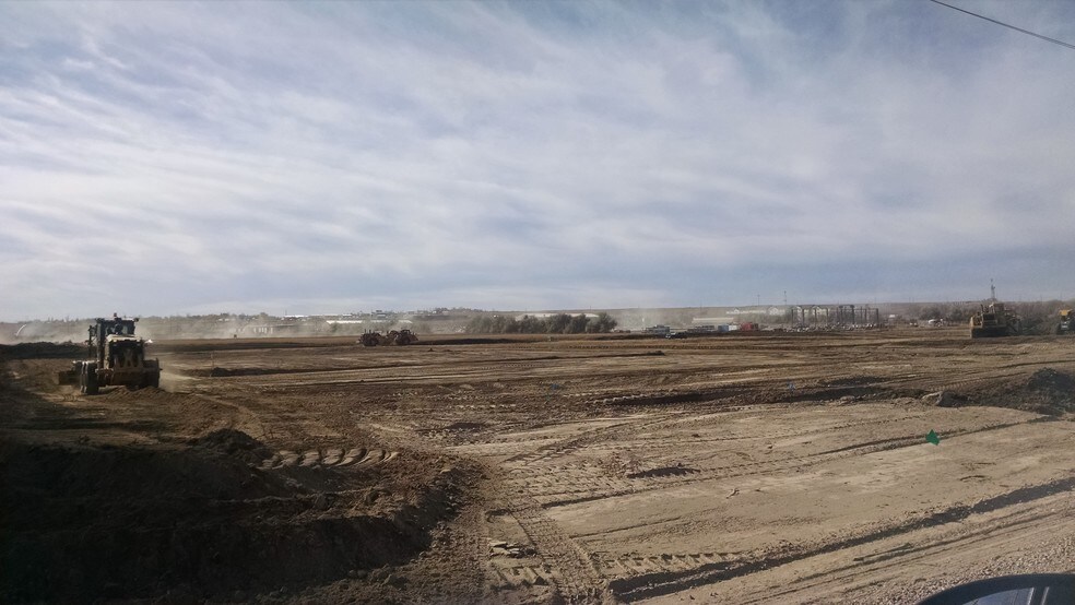 More Photos Of 517 Well St, Williston Warehouse For Sale