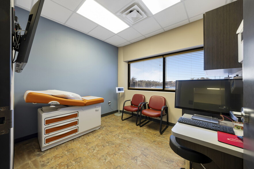 More Photos Of 23607 US HWY 27, Lake Wales Medical For Lease