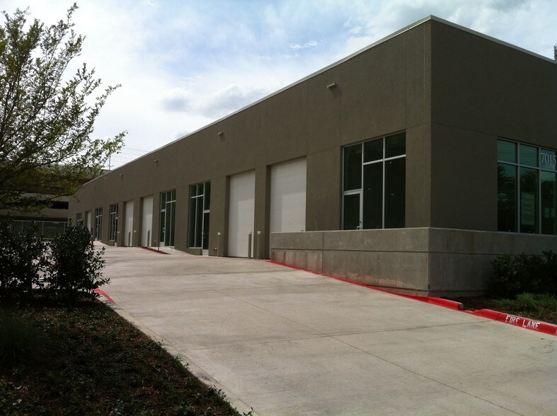 More Photos Of 7015 Twin Hills Ave, Dallas Flex For Lease