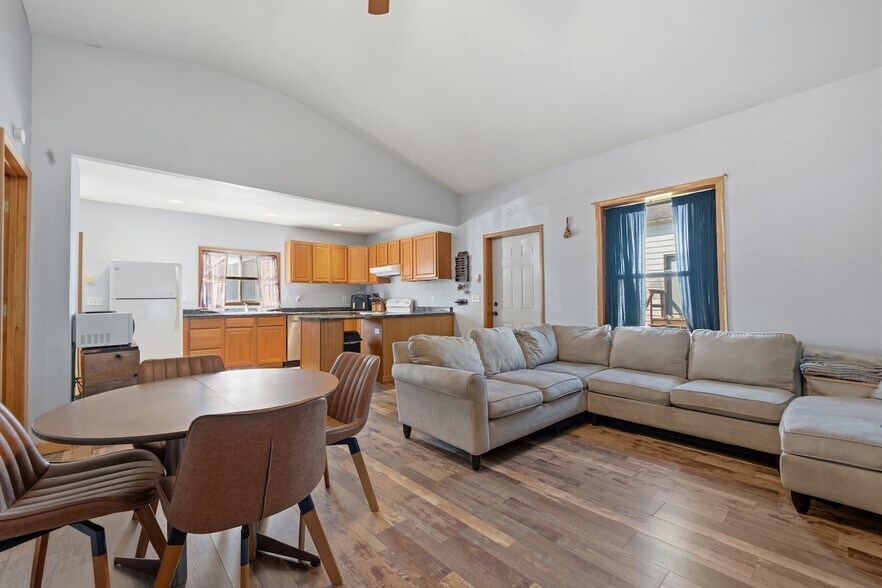 More Photos Of 316-318 Main St, Glenburn Apartments For Sale
