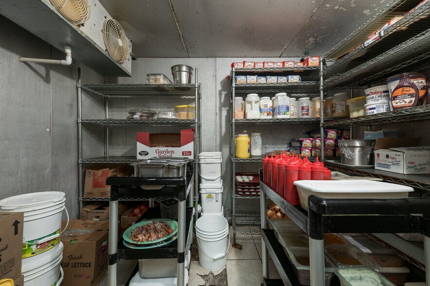 More Photos Of 3731 SE 15th St, Del City General Retail For Sale