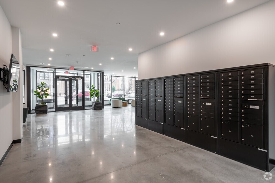 More Photos Of 596-600 Broadway, Everett Apartments For Lease