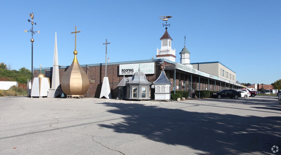 More Photos Of 1041 N Service Rd E, Oakville Flex For Lease