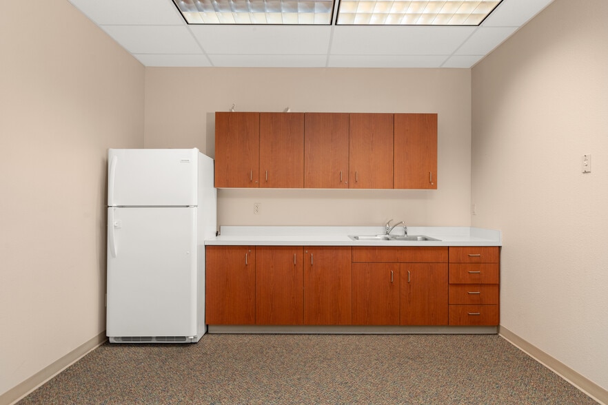 More Photos Of 555 Corporate Dr, Kalispell Medical For Lease