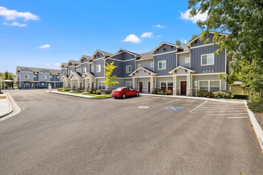 More Photos Of 10610 McMillan Rd, Boise Apartments For Sale