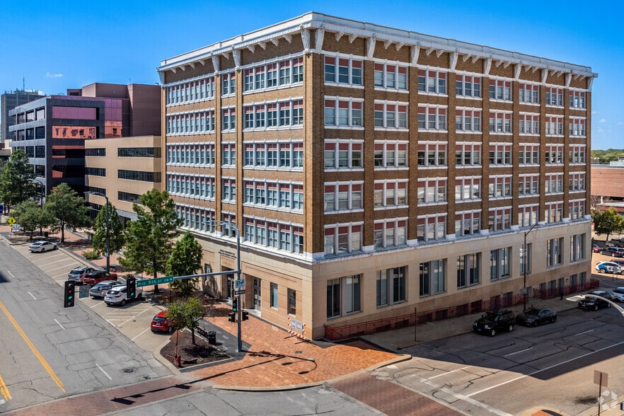More Photos Of 503 S Kansas Ave, Topeka Office For Sale