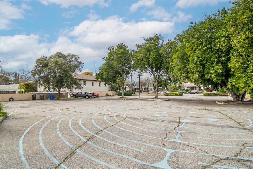 More Photos Of 524 E Pasadena St, Pomona Religious Facility For Sale