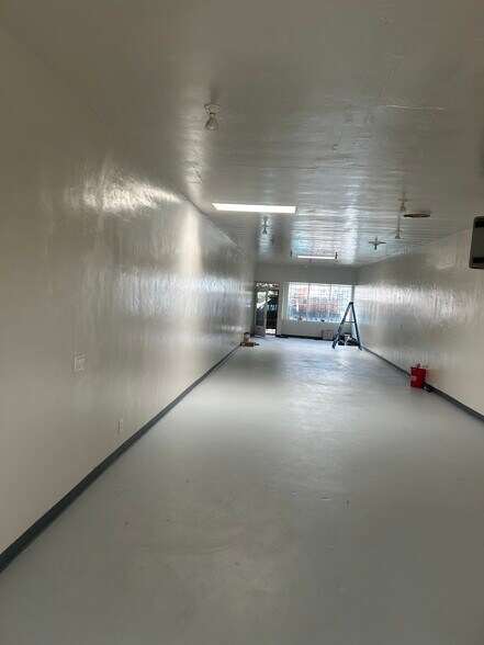 More Photos Of 2364 Reo Dr, San Diego Freestanding For Lease