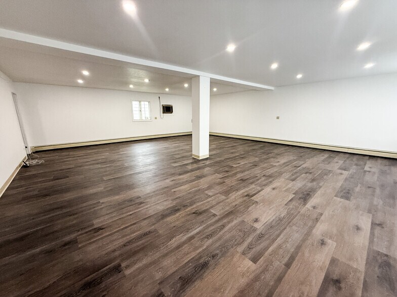 More Photos Of 138 1st St, Malta Office For Sale