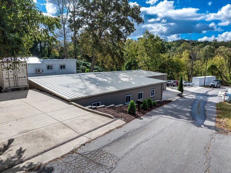 More Photos Of 24 Old County Home Rd, Asheville Light Distribution For Sale