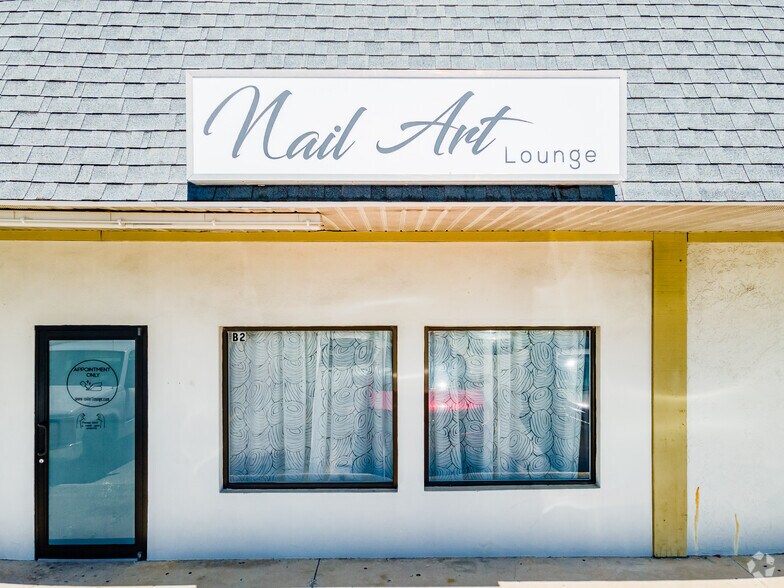 More Photos Of 6585 126th Ave N, Largo Convenience Store For Sale