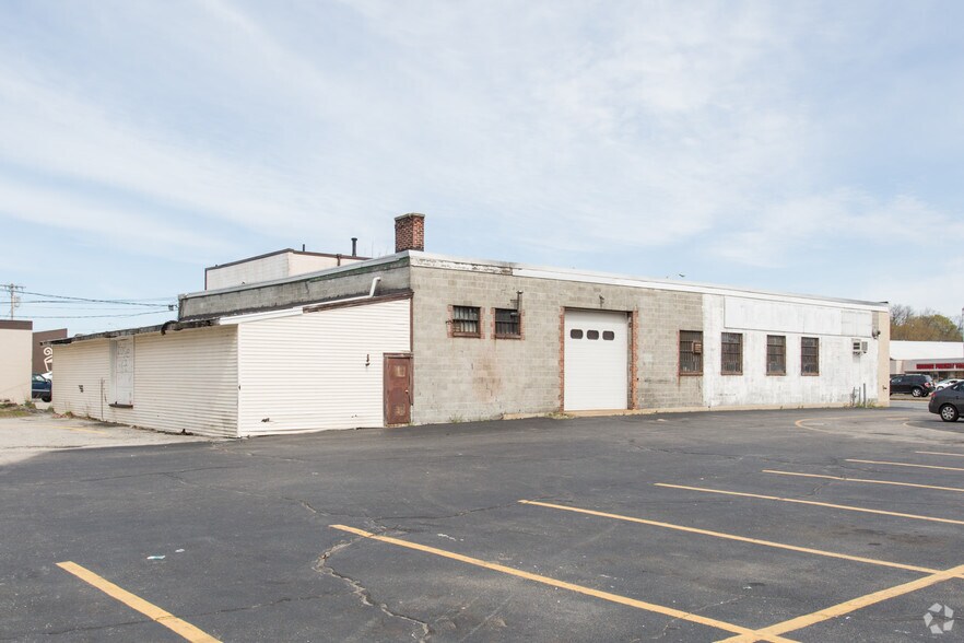 More Photos Of 618 Park Ave, Worcester Auto Repair For Sale