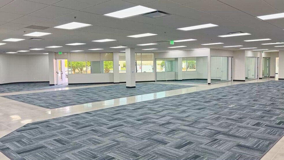 More Photos Of 709 Science Dr, Moorpark Warehouse For Lease