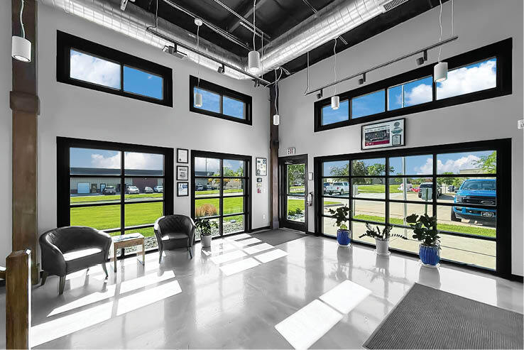 More Photos Of 3300 NW 101st St, Urbandale Warehouse For Sale