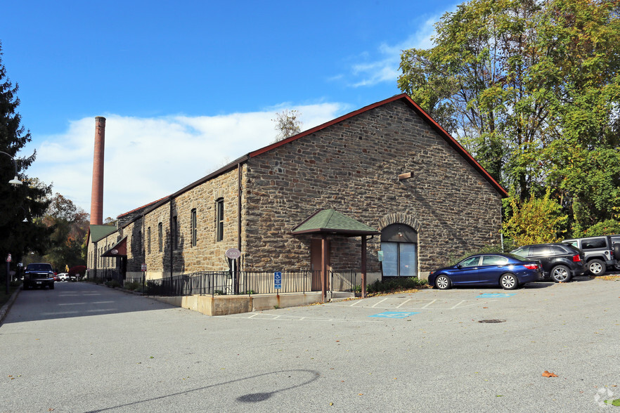 Primary Photo Of 1489 Baltimore Pike, Springfield Coworking Space