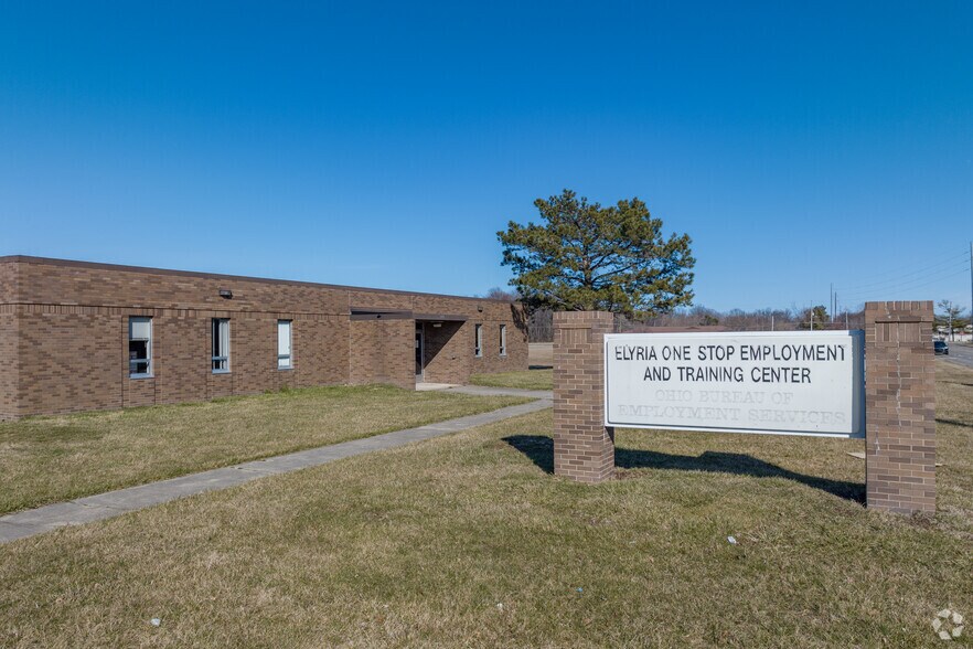 More Photos Of 355 Griswold Rd, Elyria Office For Sale