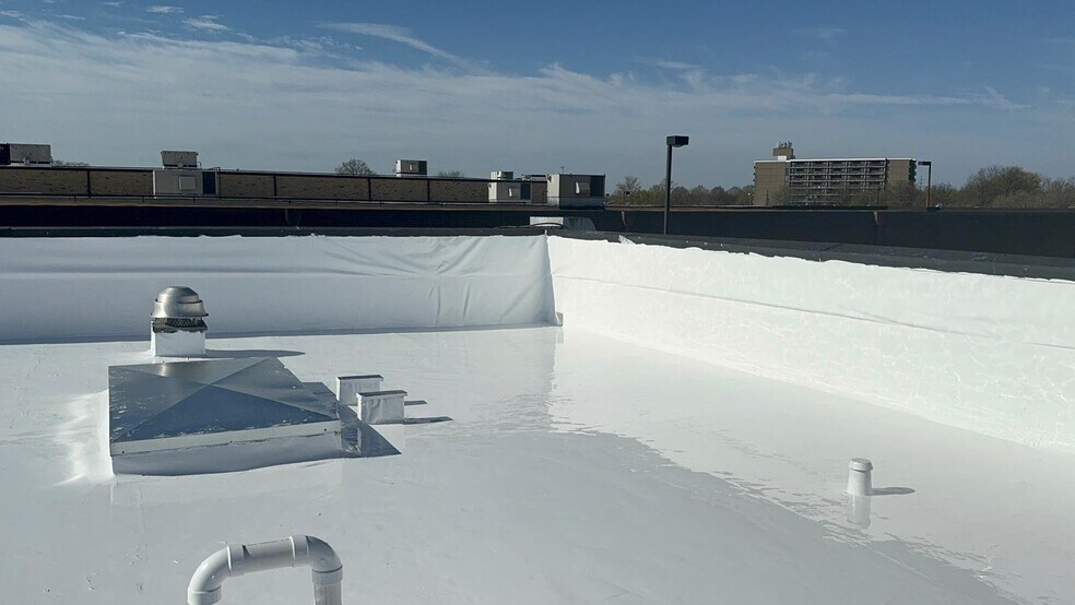 More Photos Of 2441 S Hamilton Rd, Columbus Fast Food For Lease