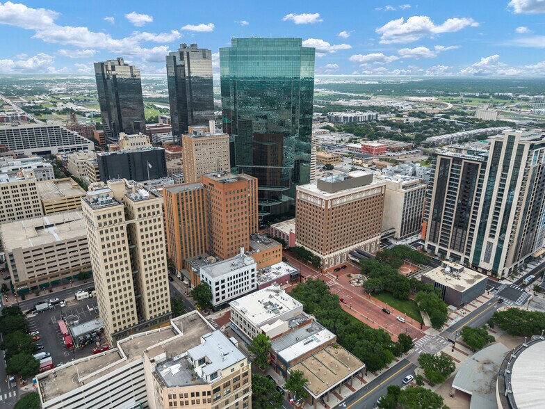 More Photos Of 901 Houston St, Fort Worth Office For Lease