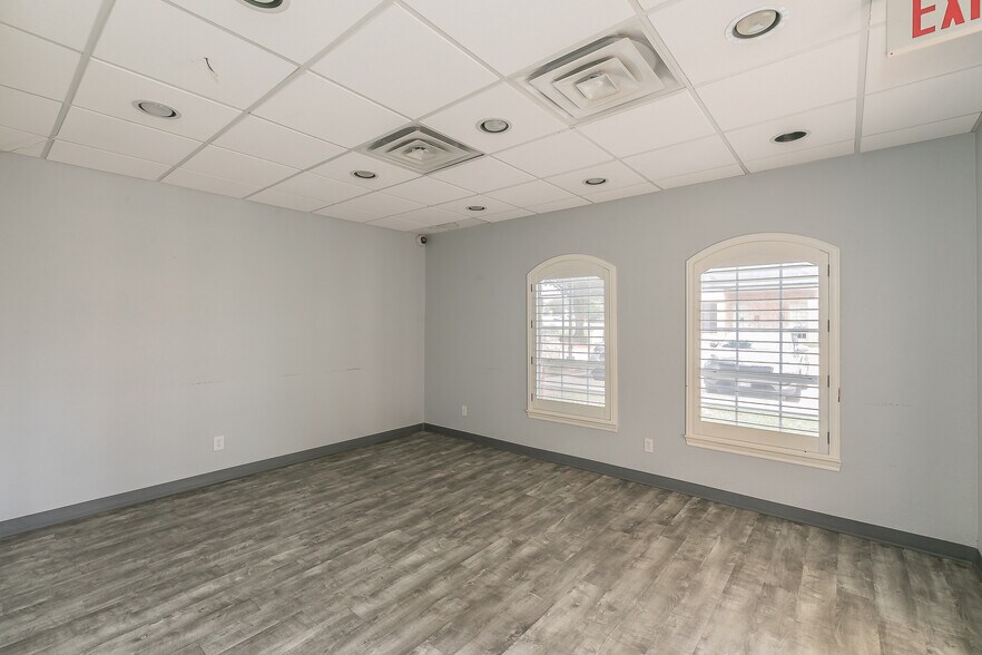 More Photos Of 2014 Justin Rd, Highland Village Medical For Lease