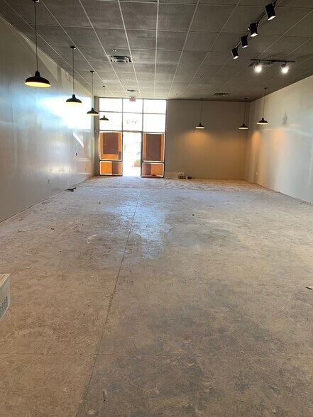 More Photos Of 9285 S Cimarron Rd, Las Vegas Freestanding For Lease