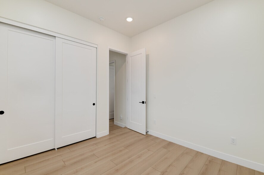 More Photos Of 5140 Los Robles Dr, Carlsbad Multifamily For Sale