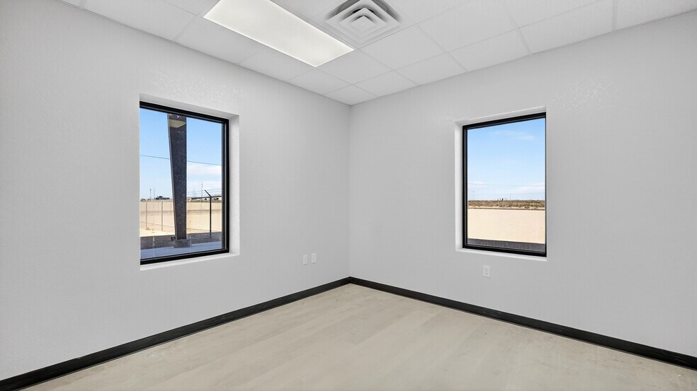 More Photos Of 16511 W Basin St, Odessa Industrial For Lease