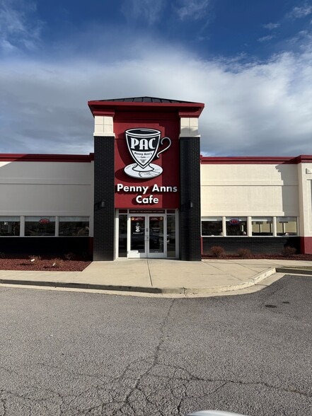 More Photos Of 7495 Union Park Ave, Sandy Restaurant For Sale