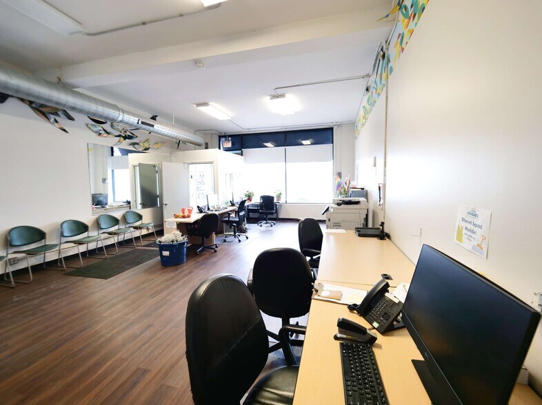 More Photos Of 5620 N Western Ave, Chicago Storefront Retail Residential For Sale