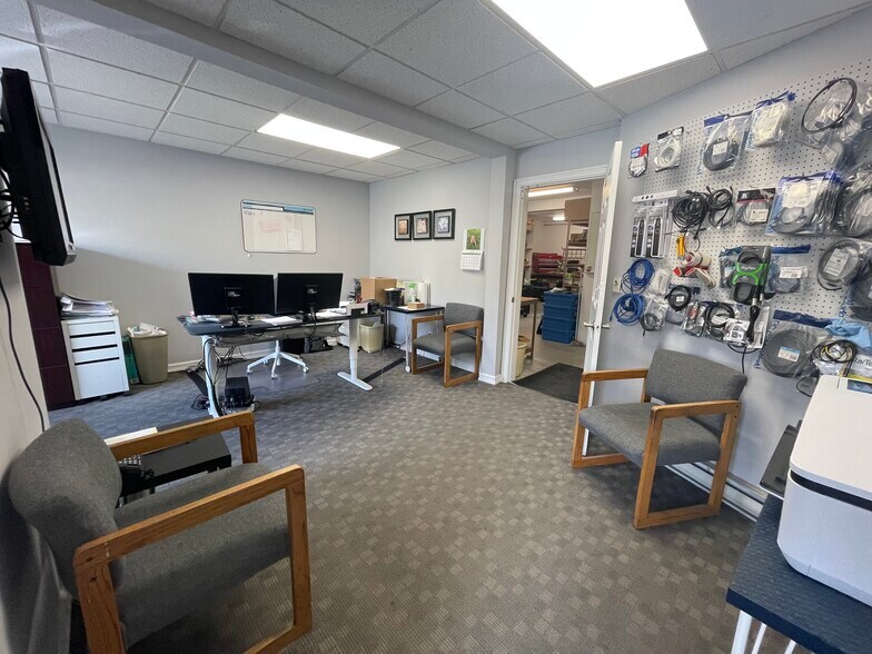 More Photos Of 12448 82nd Ave, Surrey Light Manufacturing For Sale