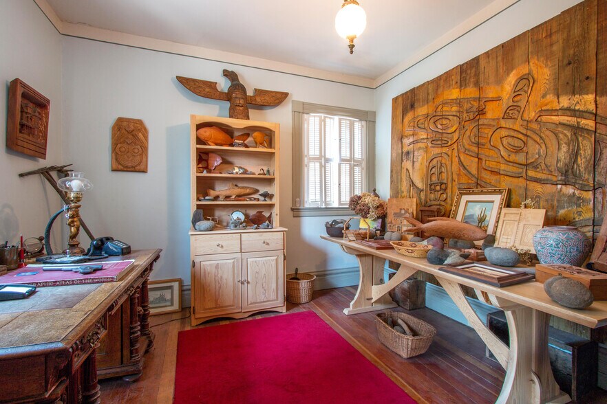 More Photos Of 608 W 6th St, The Dalles Specialty For Sale