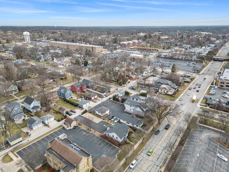 More Photos Of 610 N Washington St, Naperville Office For Lease
