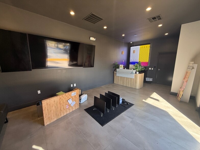More Photos Of 2301 Newport Blvd, Costa Mesa Medical For Sale