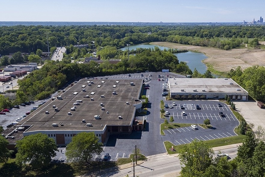 More Photos Of 4800 E 131st St, Garfield Heights Office For Sale