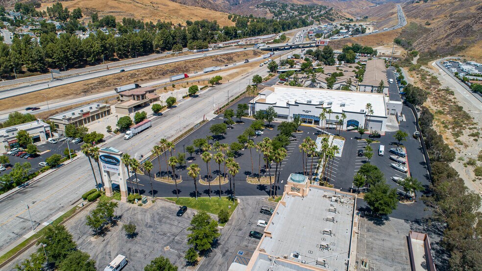 More Photos Of 31970 Castaic Rd, Castaic Freestanding For Sale