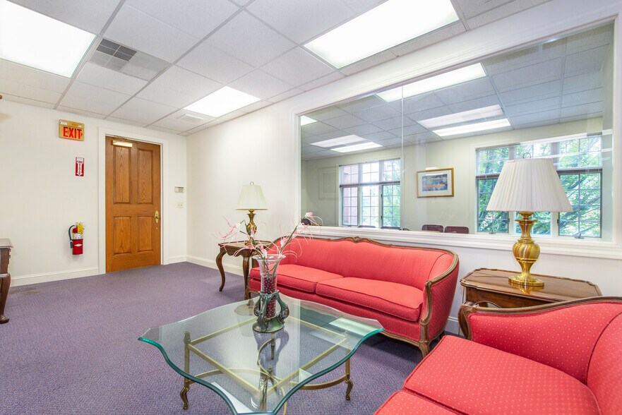 More Photos Of 372 Route 22 West, White House Station Office For Lease