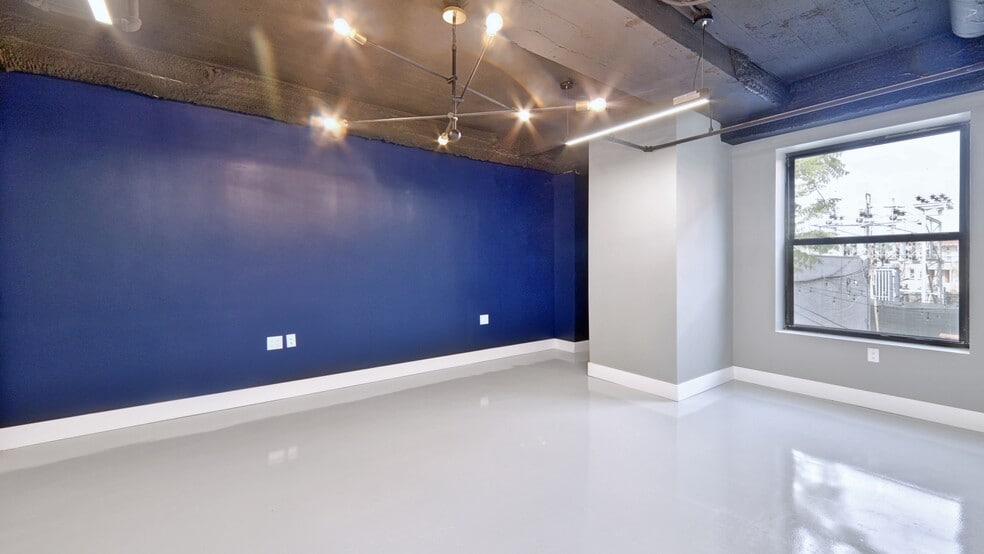 More Photos Of 15 Atlantic Ave, Lynbrook Loft Creative Space For Lease