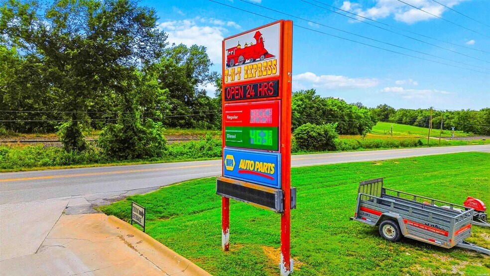 More Photos Of 1190 S Highway 59, Decatur Convenience Store For Sale
