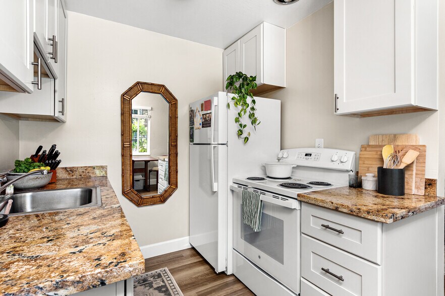 More Photos Of 2555 Sir Francis Drake Blvd, Fairfax Apartments For Sale