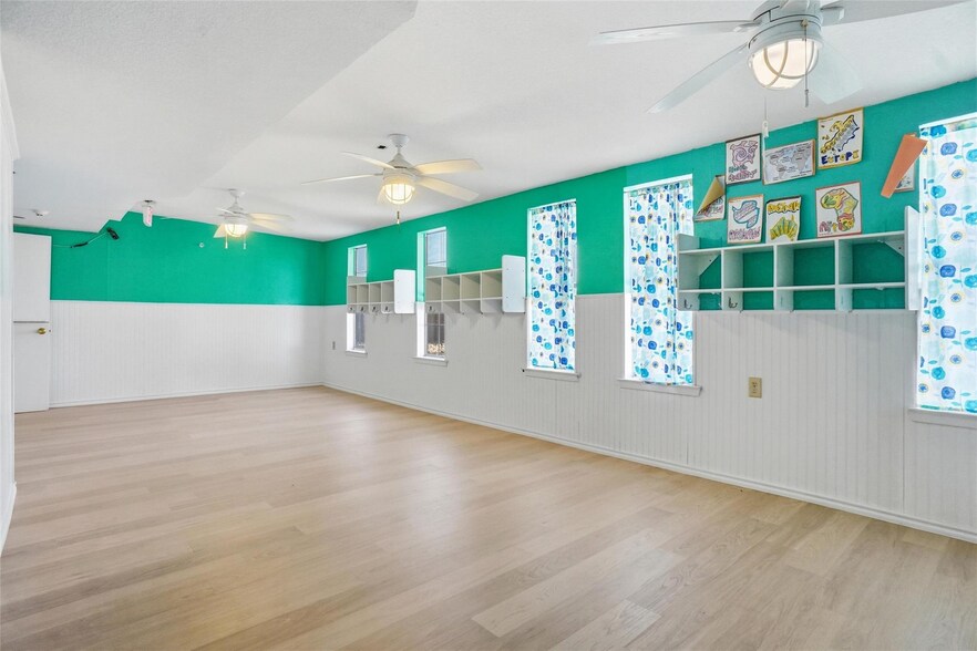 More Photos Of 2105-2107 W Shady Grove Rd, Irving Daycare Center For Sale