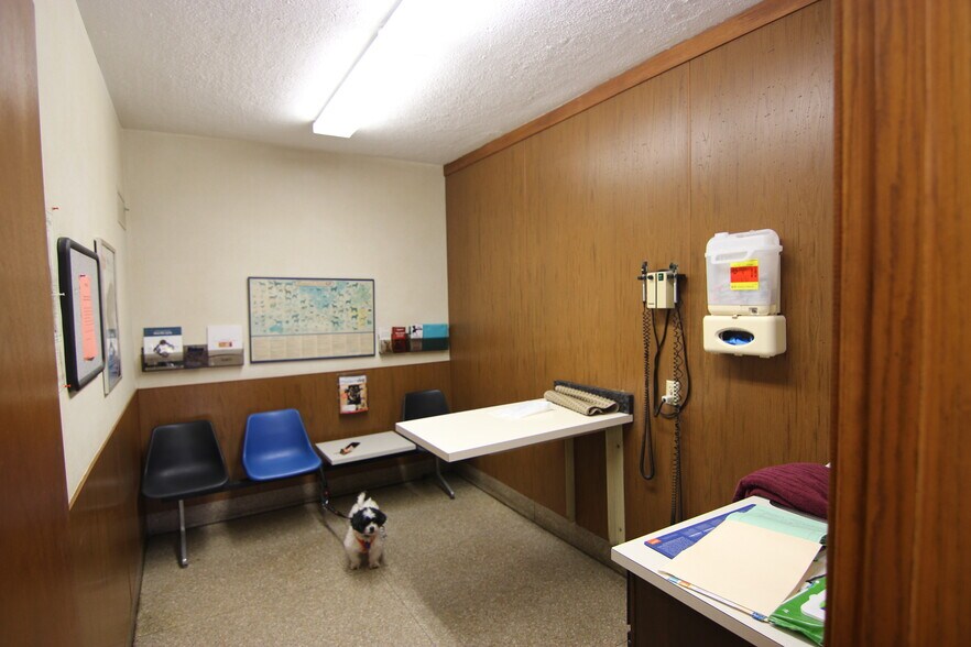 More Photos Of 2900 Belmont Ave, Youngstown Office For Sale