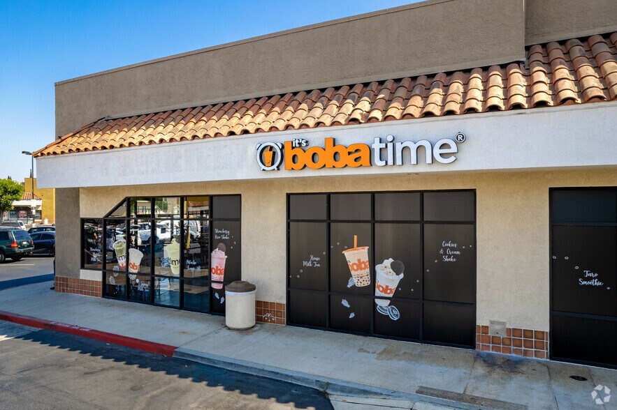 More Photos Of 6900-7100 S Santa Fe Ave, Huntington Park Unknown For Lease